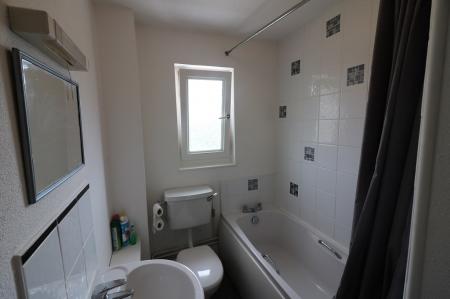 2 bedroom Semi-detached house to let in The Paddocks, Codicote, SG4