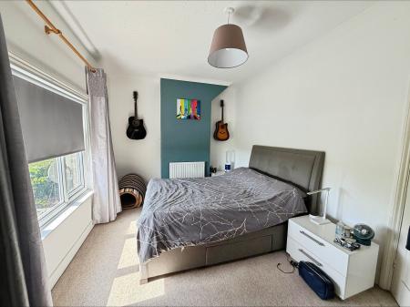 4 bedroom Semi-detached house to let in London Road Woolmer Green, Woolmer Green, SG3