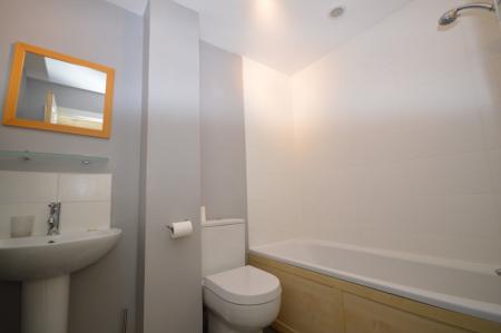 2 bedroom Terraced House to let in Conifer Walk, Chells Manor, Stevenage, SG2