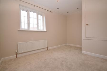 2 bedroom Terraced House to let in Conifer Walk, Chells Manor, Stevenage, SG2