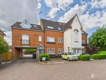 Cleveland Way, Great Ashby, SG1