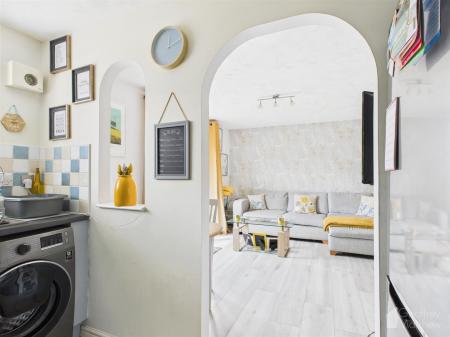 2 bedroom Flat to let in Cleveland Way, Great Ashby, SG1