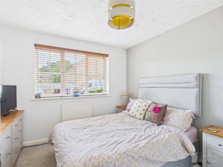 2 bedroom Flat to let in Cleveland Way, Great Ashby, SG1