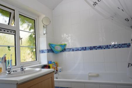 3 bedroom End of terrace house to let in Howlands, Welwyn Garden City, AL7