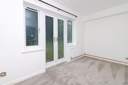 1 bedroom Flat to let in Wordsworth Court, Hatfield, AL10
