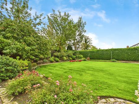 5 bedroom Detached house for sale in Albany Avenue, Prescot, L34