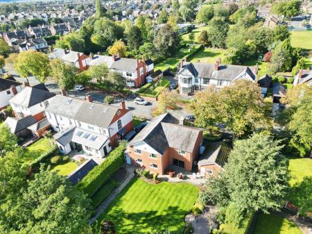 5 bedroom Detached house for sale in Albany Avenue, Prescot, L34