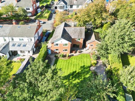 5 bedroom Detached house for sale in Albany Avenue, Prescot, L34