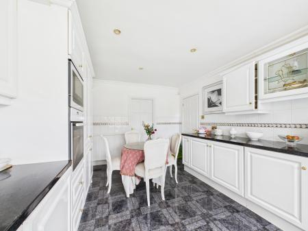 5 bedroom Detached house for sale in Albany Avenue, Prescot, L34