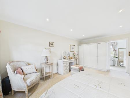 5 bedroom Detached house for sale in Albany Avenue, Prescot, L34