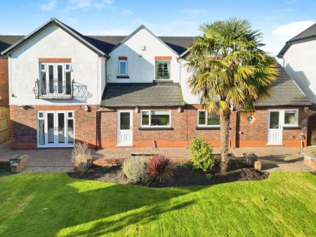 4 bedroom Detached house for sale in Bleak Hill Road, Windle, St Helens, WA10
