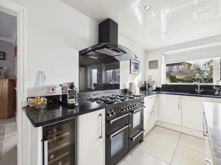 4 bedroom Detached house for sale in Bleak Hill Road, Windle, St Helens, WA10