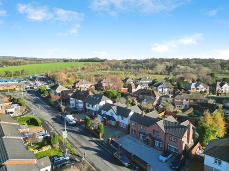 4 bedroom Detached house for sale in Bleak Hill Road, Windle, St Helens, WA10