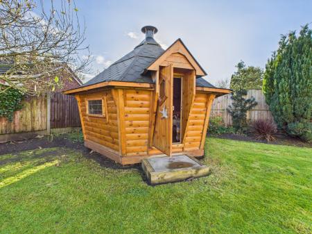 4 bedroom Detached house for sale in Bleak Hill Road, Windle, St Helens, WA10