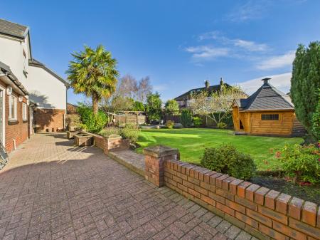 4 bedroom Detached house for sale in Bleak Hill Road, Windle, St Helens, WA10