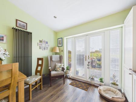 2 bedroom Semi-detached house for sale in Brookside Way, St Helens, WA11