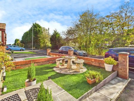 2 bedroom Semi-detached house for sale in Brookside Way, St Helens, WA11