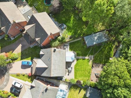 4 bedroom Detached house for sale in Calday Grove, St Helens, WA11