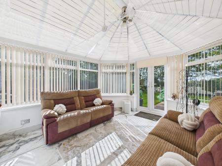 4 bedroom Detached house for sale in Calday Grove, St Helens, WA11