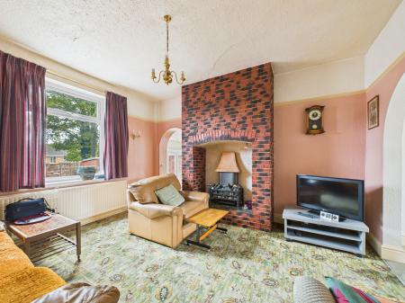 6 bedroom Semi-detached house for sale in Clipsley Lane, Haydock, WA11