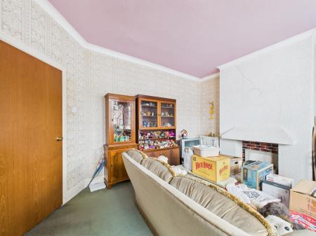 6 bedroom Semi-detached house for sale in Clipsley Lane, Haydock, WA11