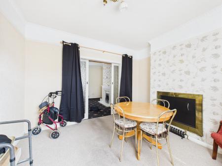 3 bedroom Semi-detached house for sale in Doulton Street, West Park, St Helens, WA10