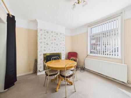 3 bedroom Semi-detached house for sale in Doulton Street, West Park, St Helens, WA10