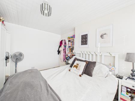 3 bedroom Semi-detached house for sale in Farndon Avenue, Sutton Manor, St Helens, WA9