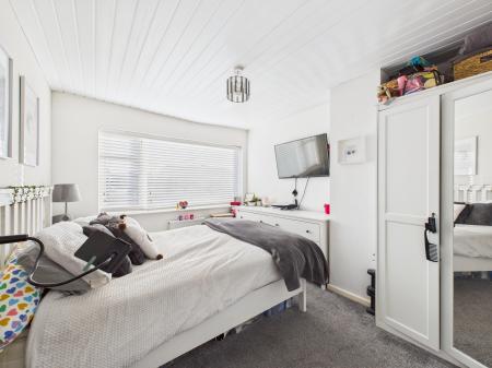 3 bedroom Semi-detached house for sale in Farndon Avenue, Sutton Manor, St Helens, WA9