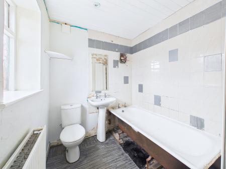 2 bedroom Terraced House for sale in Gartons Lane, Clock Face, St Helens, WA9