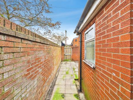 2 bedroom Terraced House for sale in Gartons Lane, Clock Face, St Helens, WA9
