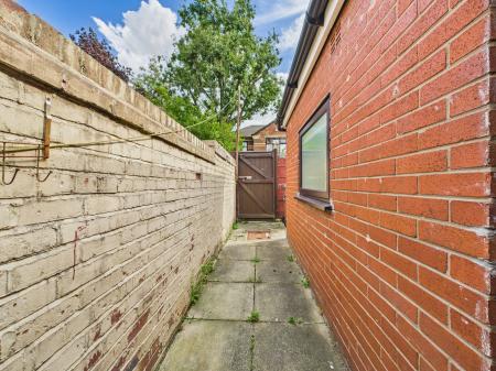 2 bedroom Terraced House for sale in Graham Street, Fingerpost, St Helens, WA9
