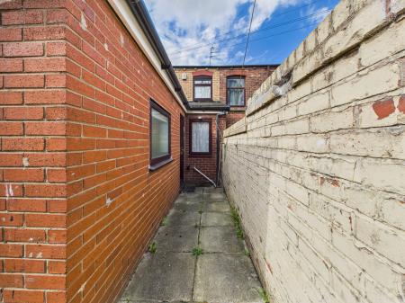 2 bedroom Terraced House for sale in Graham Street, Fingerpost, St Helens, WA9