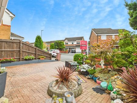 3 bedroom Semi-detached house for sale in Great Delph, Haydock, WA11
