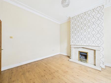 3 bedroom Terraced House for sale in Hall Street, St Helens Central, St Helens, WA10