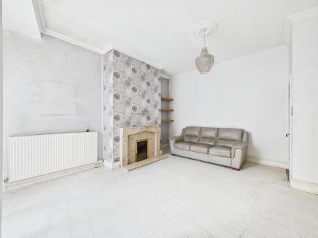 3 bedroom Terraced House for sale in Hall Street, St Helens Central, St Helens, WA10