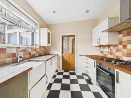 3 bedroom Terraced House for sale in Hall Street, St Helens Central, St Helens, WA10