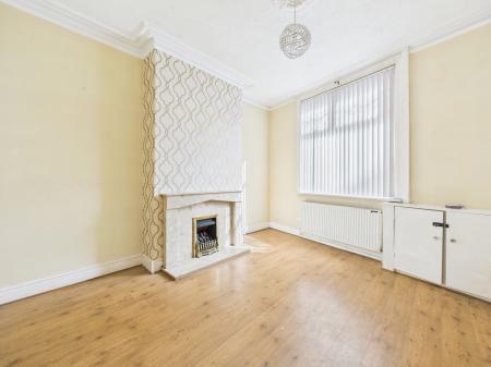 3 bedroom Terraced House for sale in Hall Street, St Helens Central, St Helens, WA10