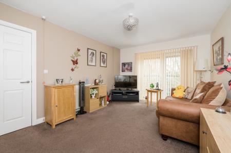 2 bedroom Apartment for sale in Heyeswood, Haydock, St Helens, WA11
