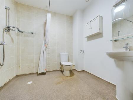 1 bedroom Flat for sale in Heyeswood, Haydock, WA11