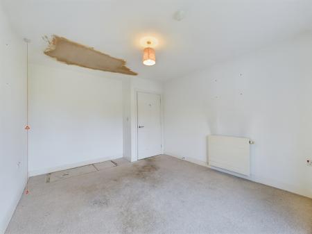 1 bedroom Flat for sale in Heyeswood, Haydock, WA11