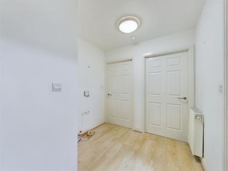 1 bedroom Flat for sale in Heyeswood, Haydock, WA11