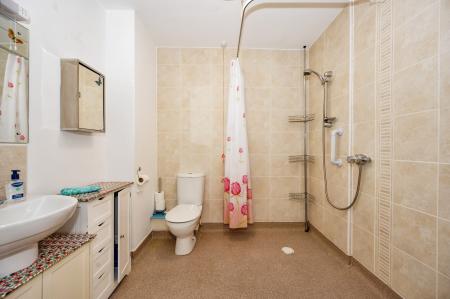 1 bedroom Flat for sale in Heyeswood, Haydock, WA11