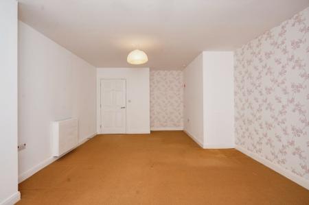 1 bedroom Flat for sale in Heyeswood, Haydock, WA11