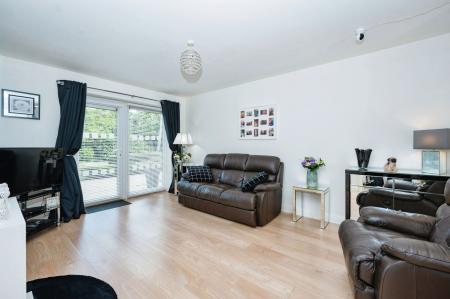 2 bedroom Apartment for sale in Heyeswood, Haydock, WA11