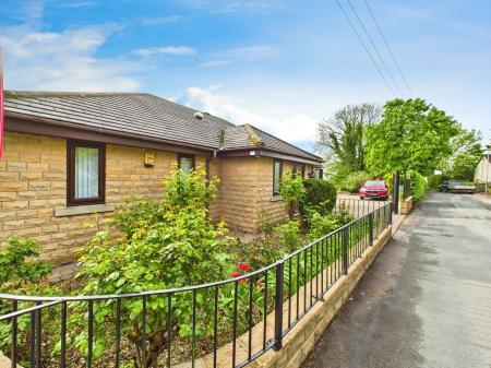 4 bedroom Detached house for sale in Main Street, Billinge, WN5