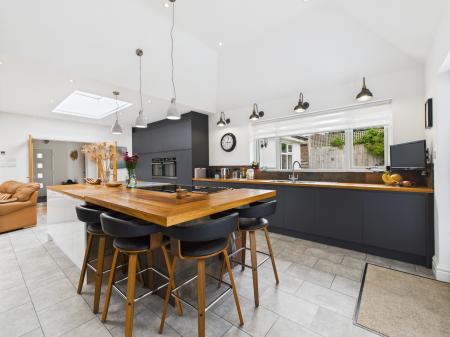 4 bedroom Bungalow for sale in Main Street, Billinge, Billinge, WN5