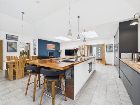 4 bedroom Bungalow for sale in Main Street, Billinge, Billinge, WN5