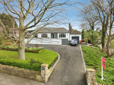 4 bedroom Bungalow for sale in Main Street, Billinge, Billinge, WN5