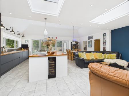 4 bedroom Bungalow for sale in Main Street, Billinge, Billinge, WN5